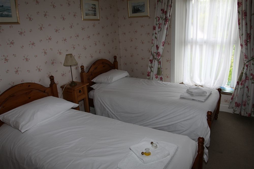 Llwyn Country House Ланели Екстериор снимка