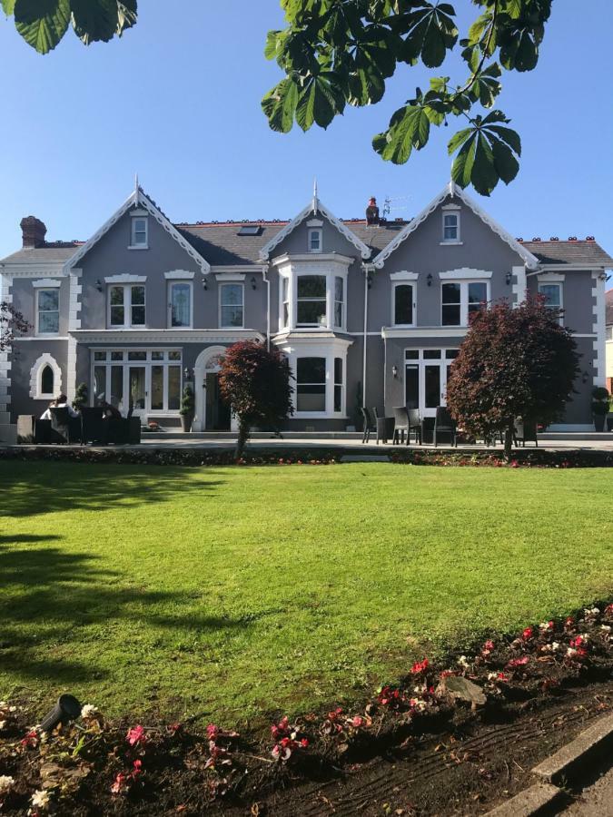 Llwyn Country House Ланели Екстериор снимка